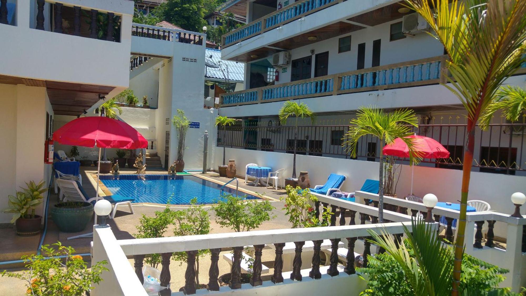 Blue Sky Residence Patong Esterno foto