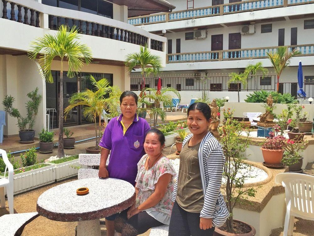 Blue Sky Residence Patong Esterno foto